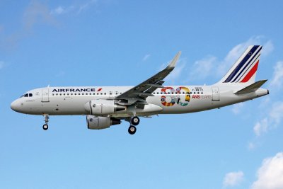 A320-214s_5802_FHEPG_TLS001R.JPG