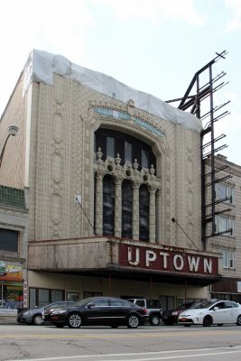  Uptown N-Broadway-ave 