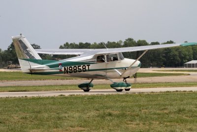 Cessna_C172A_N9858T_1960