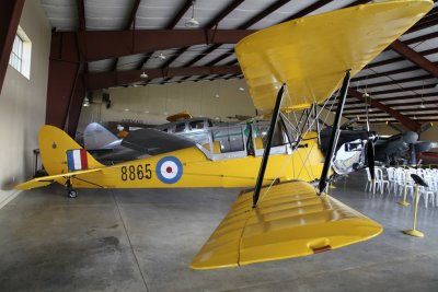De-Havilland_DH82C_N667EA_1942