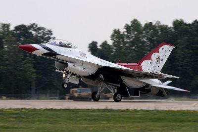 General-dynamics_F16C_2_Thunderbirds