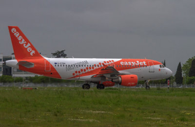 Airbus_A319-111_3608_G-EZDN_2008_EZY_LFBO_002_Amsterdam.jpg