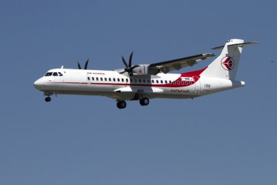 ATR_ATR72-600_1258_F-WWEJ_2015_DAH_LFBO_001.jpg