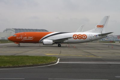 Boeing_B737-49R_28881_OO-TNO_1997_TAY_LFBO_001_.jpg