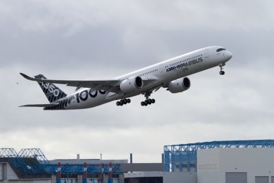 Airbus_A350-1000_0065_FWLXV_2017_LFBO_1vol