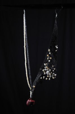 Collana 2 filo di perle e merletto3
