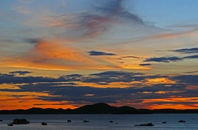 Pattaya skies 4_edited-1.jpg
