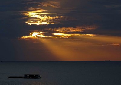 Pattaya skies 5_edited-1.jpg