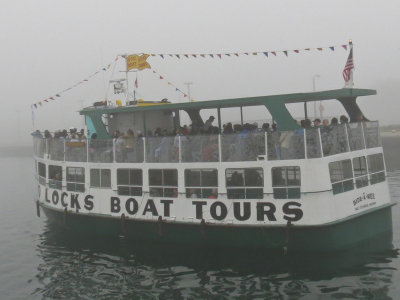 7614-TourBoat