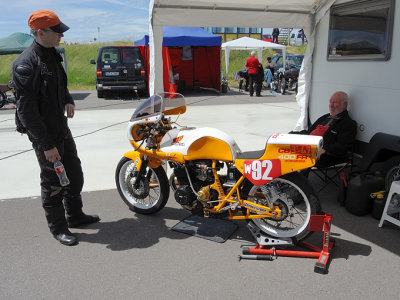 Klaus Strher, CB400FR und Fahrer Peter Voss
