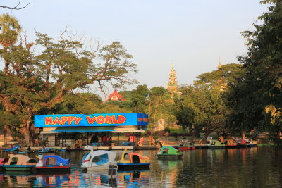 The park outside the western entrance to Shwe Dagon