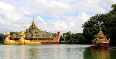 Restaurant Karaweik and Shin Upagot shrine - Kandawgyi Lake