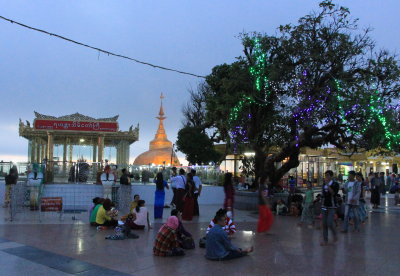 The square in front of the pagoda