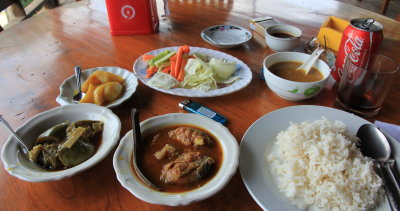All this plus fruit and coffe for 3 USD! Old Bagan