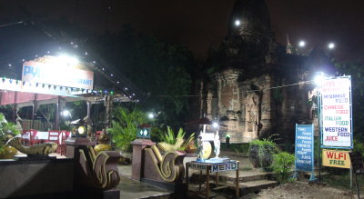 Restaurant Row in Nyaung U. Atmospheric location for Pyi Wa. Never saw any guests there though