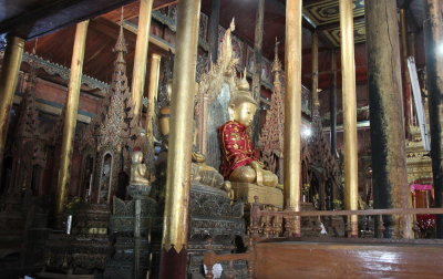 Nga Hpe Kyaung Monastery. (Sleeping Cat Monastery)