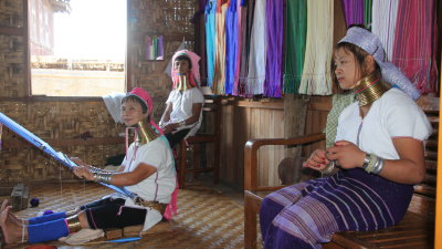 Paduang women. Actually the Paduang tribe is not indigenous to Inle Lake area