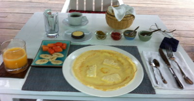 Pineapple pancake! Breakfast at La Maison Birmane in Nyaung Shwe