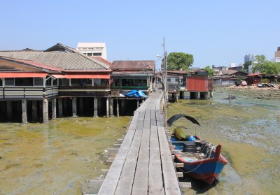 The clan jetties