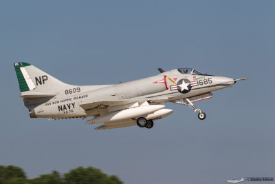 eaa15-033.jpg