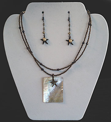 Shell & starfish necklace earrings set_b.jpg