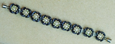 Luna Rosa Bracelet - Hematite - sold