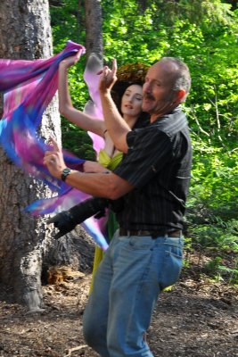 Photographer, showing a Fairie how to be Fairieish...don't think it worked!