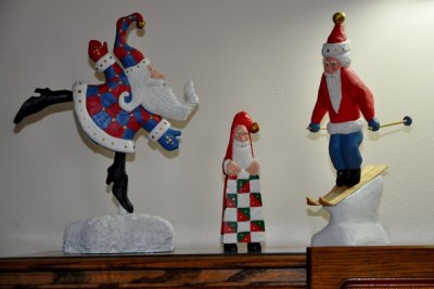 Stuff too heavy for the tree( l. to r.) Dancing Santa, Quilt holding Santa, and Skiing Santa.