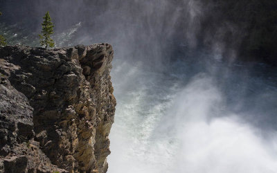 UpperYellowStoneFalls1.jpg