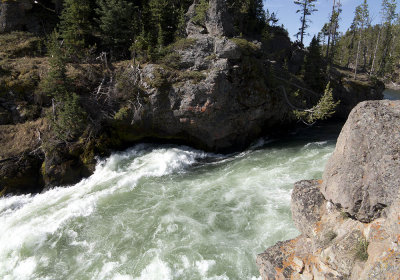UpperYellowStoneFalls3.jpg