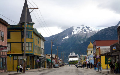 Mainstreet view showing Cruise Ship