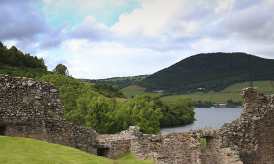 Urquhart Castle 4.jpg