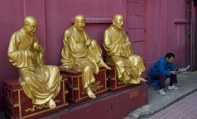 Ten Thousand Buddhas Monastery, Sha Tin