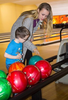 Tenpinbowling24.jpg
