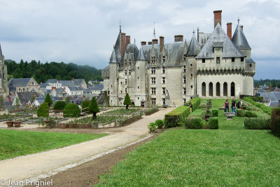 Châteaux de la Loire by Jean Prigniel