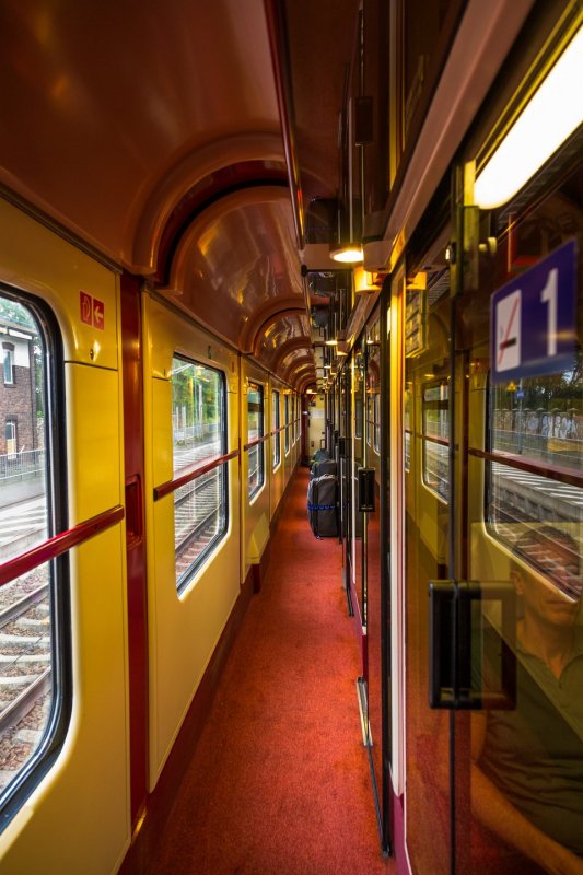 1st-class Compartment Carriage