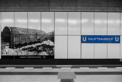 U-Bahn Platform