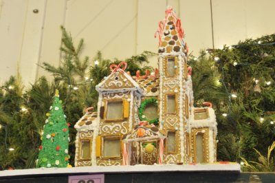 20151120-030_PVGingerbread.JPG