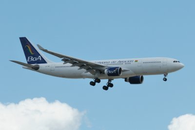 Boliviana de Aviacion Airbus A330-200 CS-TQW 