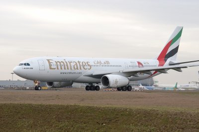 Emirates Airbus A330-200 A6-EKS