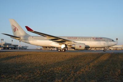 Qatar Airways Airbus A330-200 A7-ACB Old colour scheme