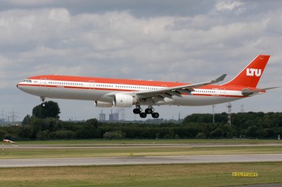 LTU Airbus A330-300 D-AERK