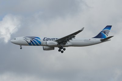 Egyptair   Airbus A330-300   SU-GDT 