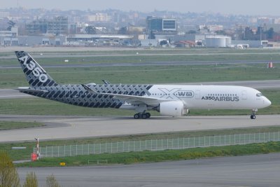 Airbus Industries Airbus A350-900 F-WWCF Carbon livery