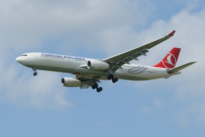 Turkish Airlines Airbus A330-300 TC-JNO