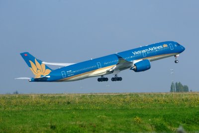 Vietnam Airlines Airbus A350-900 VN-A886
