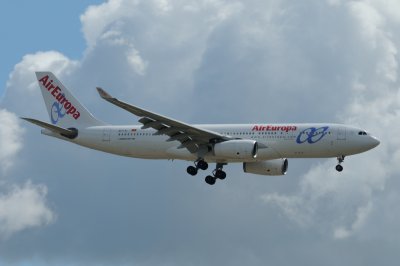 Air Europa Airbus A330-200 EC-LVL 