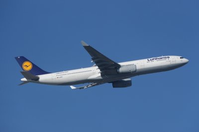 Lufthansa Airbus A330-300 D-AIKD