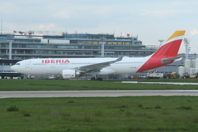 Iberia Airbus A330-200 EC-MIL