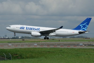 Air Transat Airbus A330-200 C-GPTS